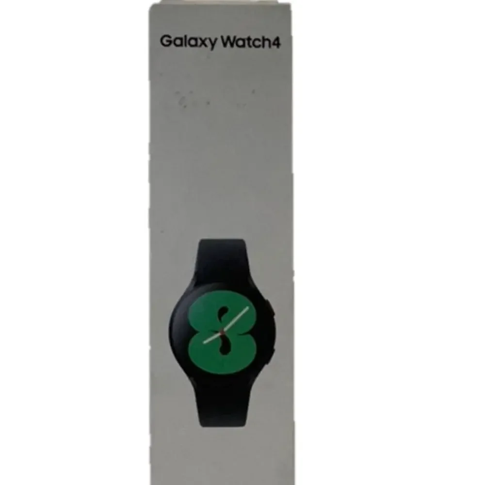 Samsung Galaxy Watch4 - Black and Green